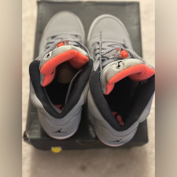 Jordan five hot lava gs sz6 - Picture 7 of 9